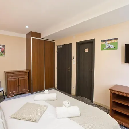 Restauracia Gol 招待所 Oravske Vesele