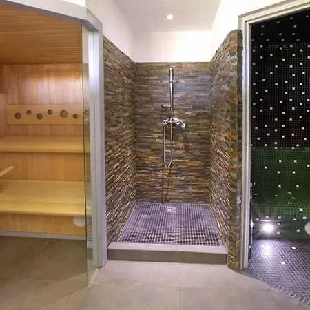 Restauracia Gol 招待所